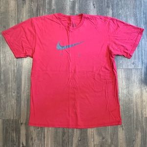 Nike Air Men's Sportswear Red T-shirt - Mens Large